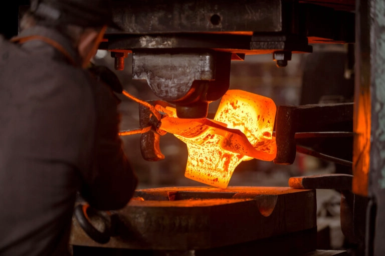 eathu-hot-forging